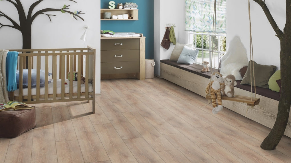 Laminate Super Natural K057 8mm AC4 / CL.32 V4