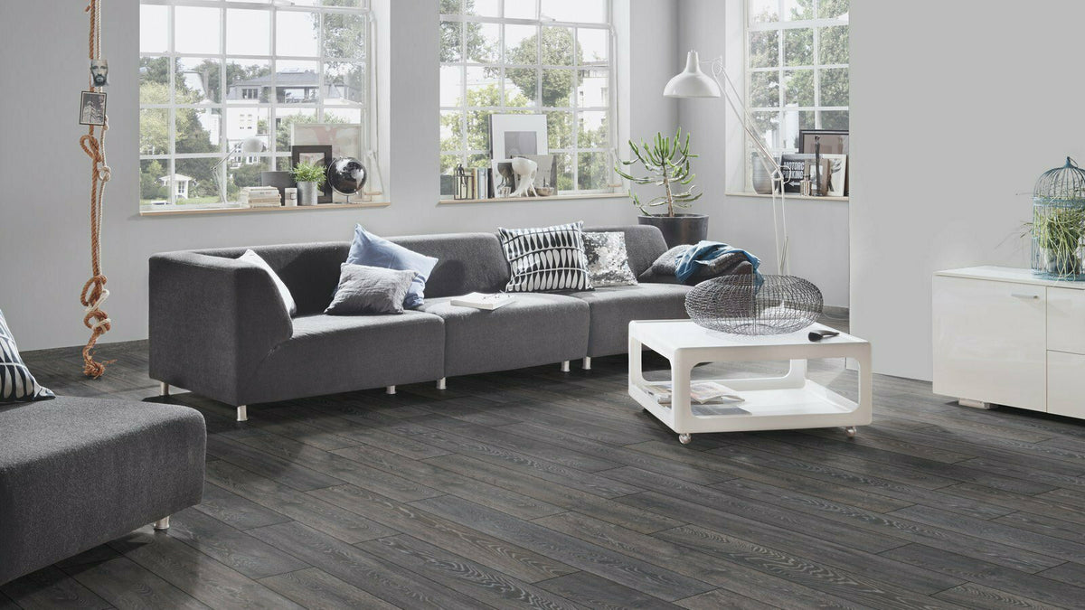 Laminate Solid Chrome 5541 12mm AC5 / CL.33 V4